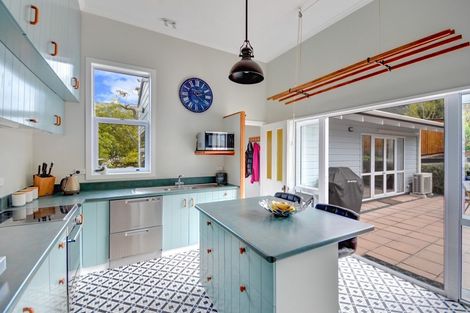 Photo of property in 140 Aramoana Road, Deborah Bay, Port Chalmers, 9082