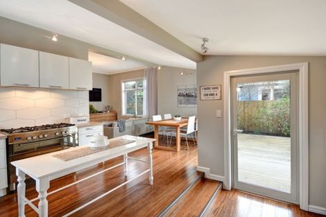 Photo of property in 110 Hargest Crescent, Saint Clair, Dunedin, 9012