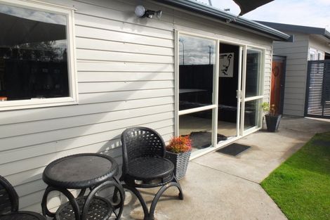 Photo of property in Blue Bell Motel, 48 Russell Street, Foxton, 4814