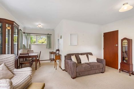 Photo of property in 19 City View Terrace, Birkenhead, Auckland, 0626