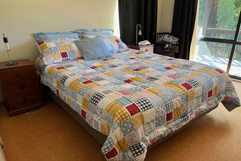 Photo of property in 14 Sandy Bay Road, Black Rock, Picton, 7282