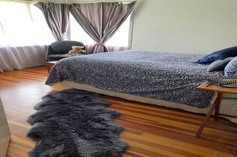 Photo of property in 53 Strid Road, Te Atatu South, Auckland, 0610