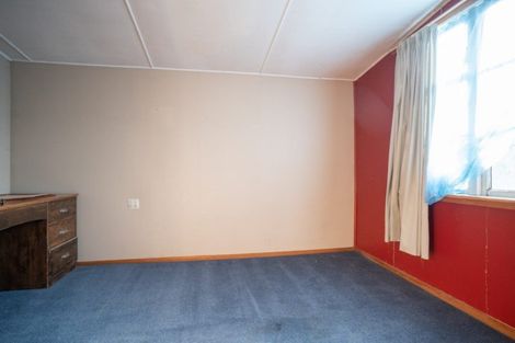 Photo of property in 18 Bryant Street, Takaro, Palmerston North, 4412