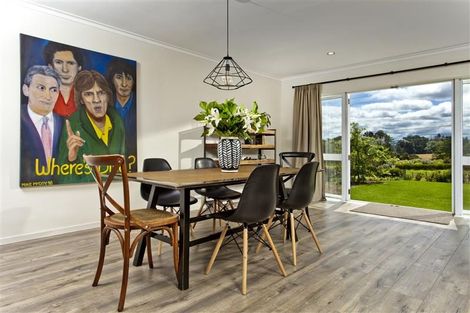 Photo of property in 98 Koraha Road, Kumeu, 0892