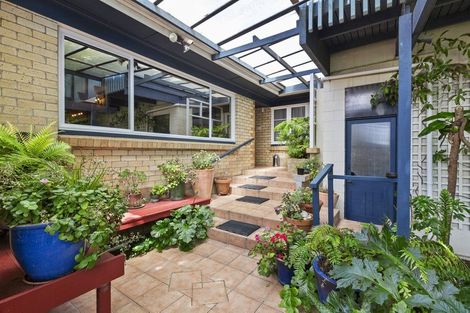 Photo of property in 31 Wallis Street, Raglan, 3225