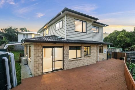 Photo of property in 19a Kelwyn Road, Kelston, Auckland, 0602