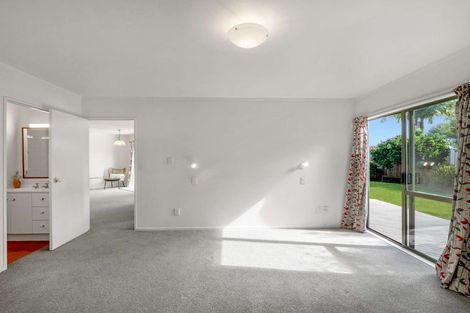 Photo of property in 1/114 The Circle, Manly, Whangaparaoa, 0930