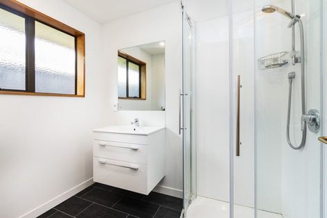 Photo of property in 95b Eastern Terrace, Beckenham, Christchurch, 8023