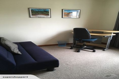 Photo of property in 16 Freyberg Street, Roslyn, Palmerston North, 4414