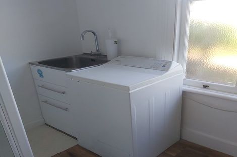 Photo of property in 2 Hinemoa Street, Birkenhead, Auckland, 0626