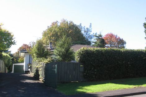 Photo of property in 40 Onedin Place, Titirangi, Auckland, 0604