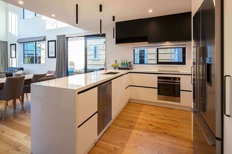 Photo of property in 42 Jack Hanley Drive, Jacks Point, Queenstown, 9371