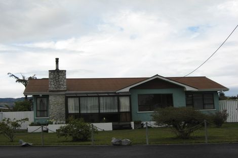 Photo of property in 10 Edinburgh Street, Takaka, 7110