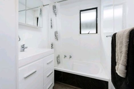 Photo of property in 44 Langstone Street, Welcome Bay, Tauranga, 3112