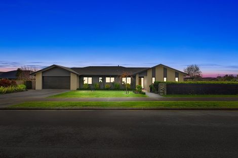 Photo of property in 2 Pohatu Lane, Otaki, 5512