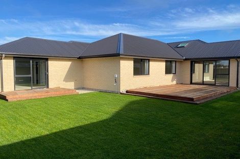 Photo of property in 6 Manggis Street, Northwood, Christchurch, 8051