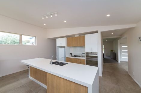 Photo of property in 12 Grand Oaks Drive, Awapuni, Palmerston North, 4412