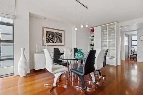 Photo of property in 169 Lake Crescent, Hamilton Lake, Hamilton, 3204