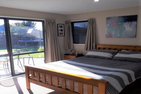 Photo of property in 8 Wattle Lane, Rangiora, 7400