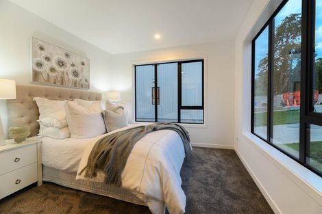 Photo of property in 18b Arataki Views Way, Glen Eden, Auckland, 0602