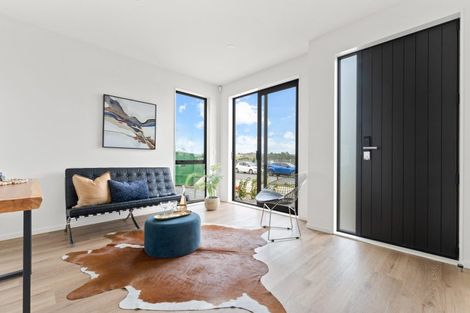 Photo of property in 21 Bronzewater Drive, Silverdale, 0932