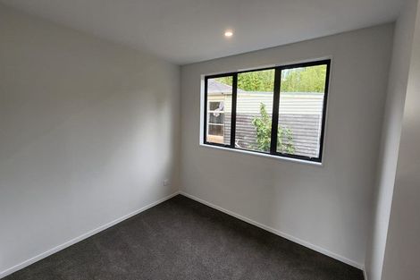 Photo of property in 17 Tokai Place, Glen Eden, 0602