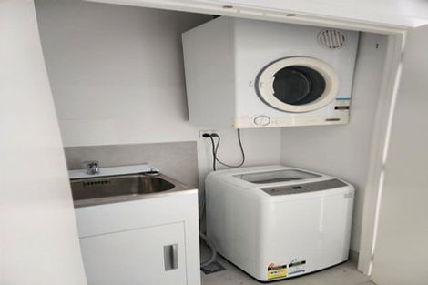 Photo of property in 48 Kilcadden Drive, Flat Bush, Auckland, 2019