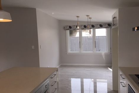 Photo of property in 33 Riddlers Crescent, Petone, Lower Hutt, 5012