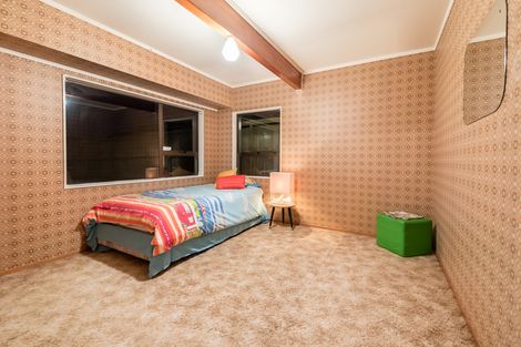 Photo of property in 34 Kaikoura Street, Henderson, Auckland, 0612