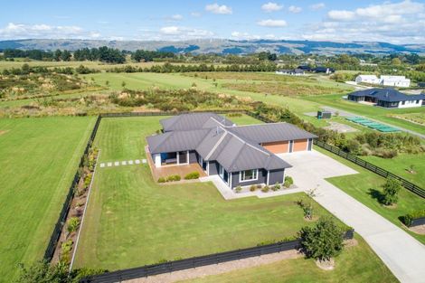 Photo of property in 33 Hartwell Drive, Kelvin Grove, Palmerston North, 4470