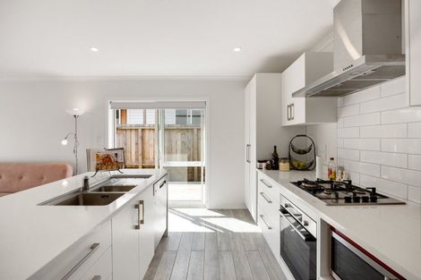 Photo of property in 2/3 Brocas Avenue, Hillcrest, Hamilton, 3216