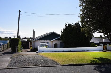 Photo of property in 19 Record Street, Fitzroy, New Plymouth, 4312