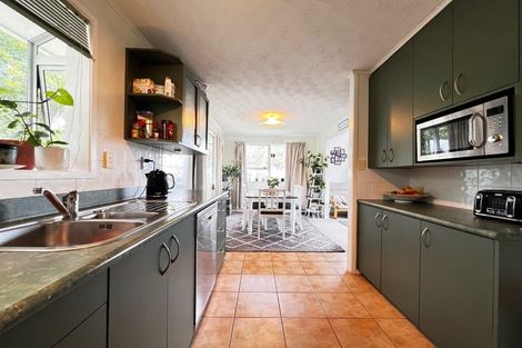 Photo of property in 1/27 Midgley Road, West Harbour, Auckland, 0618