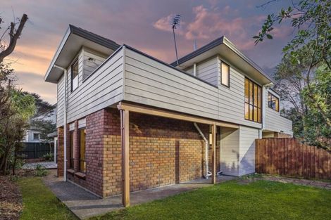 Photo of property in 2/6 County Road, Torbay, Auckland, 0630