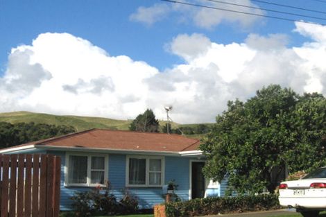 Photo of property in 120 Driver Crescent, Cannons Creek, Porirua, 5024