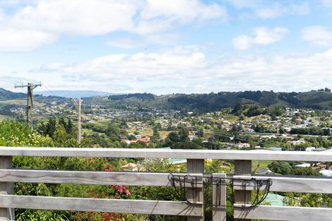 Photo of property in 5 Church Hill Road, Green Island, Dunedin, 9018