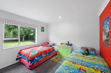 Photo of property in 52 Nimmo Avenue West, Waikanae, 5036