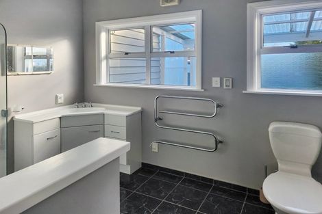 Photo of property in 25 Manuka Street, Stokes Valley, Lower Hutt, 5019