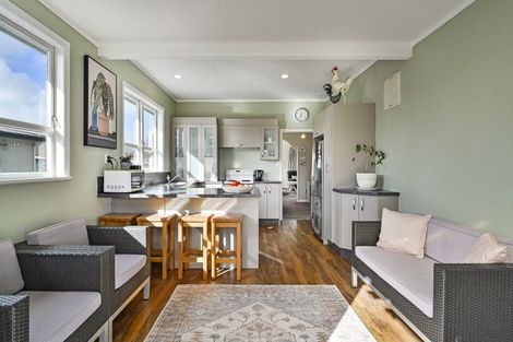 Photo of property in 905 Jervois Place, Mayfair, Hastings, 4122