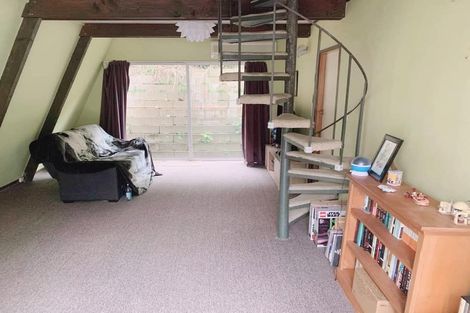 Photo of property in 5/2 Dowse Drive, Maungaraki, Lower Hutt, 5010