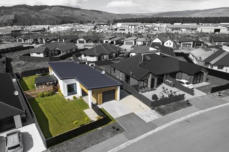 Photo of property in 53 Olds Crescent, Cromwell, 9310