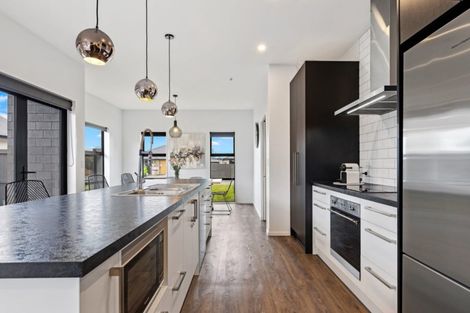 Photo of property in 17 Guyon Street, Marshland, Christchurch, 8083