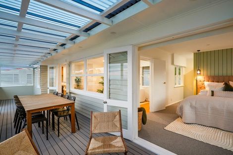Photo of property in 313 East Coast Road, Mairangi Bay, Auckland, 0630