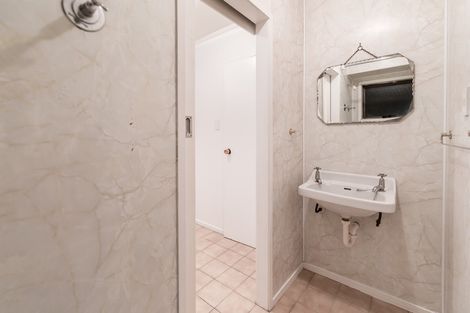 Photo of property in 34 Kaikoura Street, Henderson, Auckland, 0612