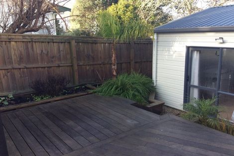 Photo of property in 23 Helleur Road, Massey, Auckland, 0614