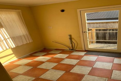 Photo of property in 20 Sherrybrooke Place, Sunnyvale, Auckland, 0612