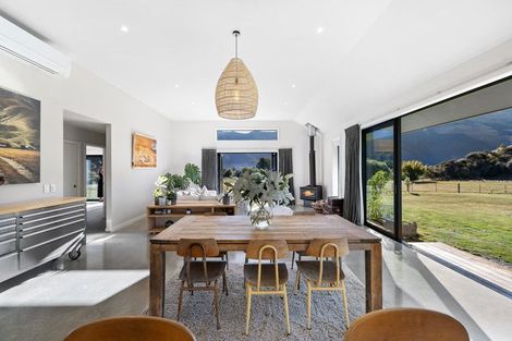 Photo of property in 54 Xenicus Rise, Glenorchy, 9372