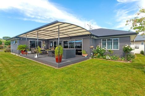 Photo of property in 50 Sterling Park, Lytton West, Gisborne, 4010