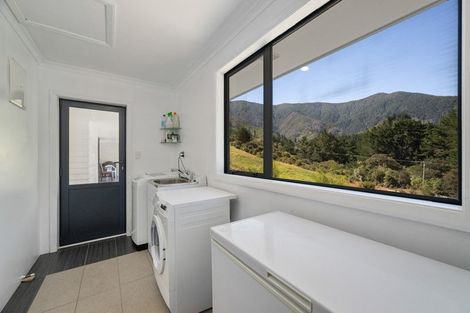 Photo of property in 127 Boons Valley Road, Waikawa, Picton, 7220