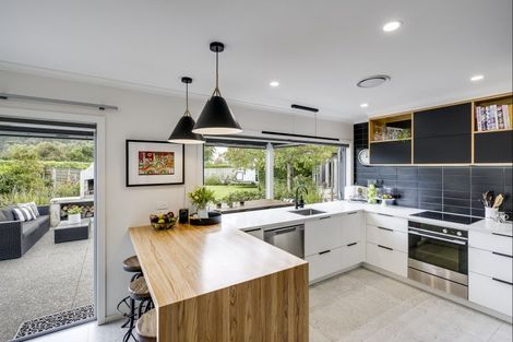 Photo of property in 3 Sheehan Street, Bay View, Napier, 4104